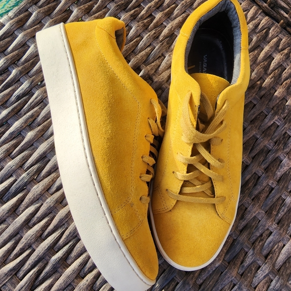 Vagabond Shoes - Vagabond Shoemaker Musturd Suede Sneakers size 8.5